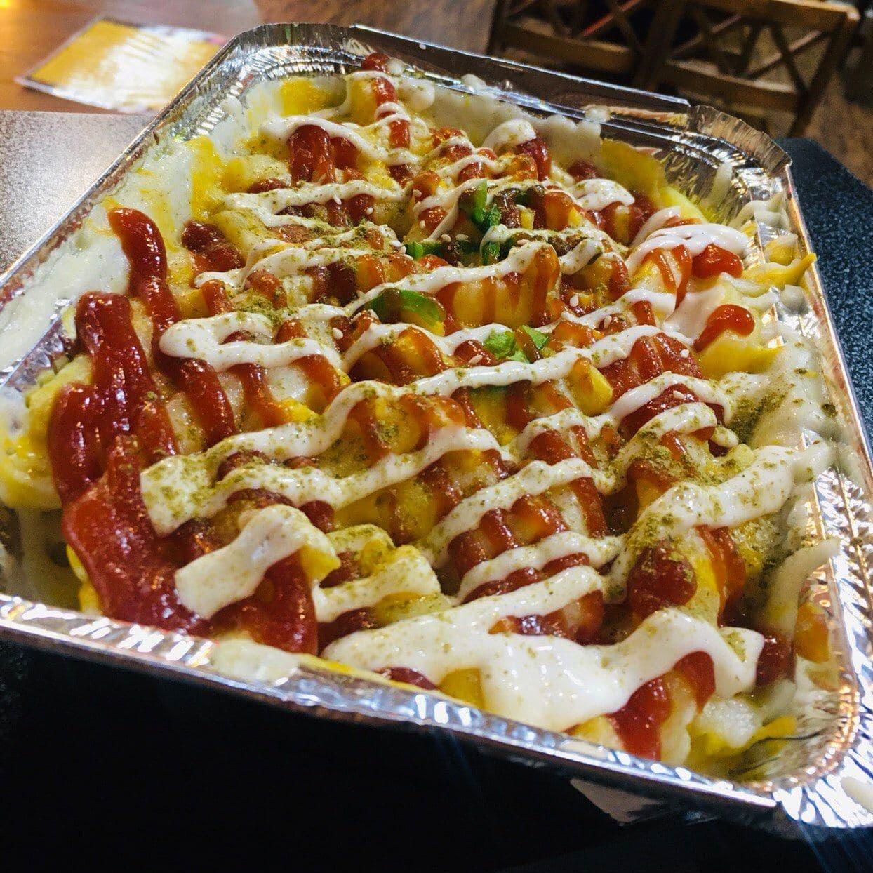 سیب با هات داگ و پنیر