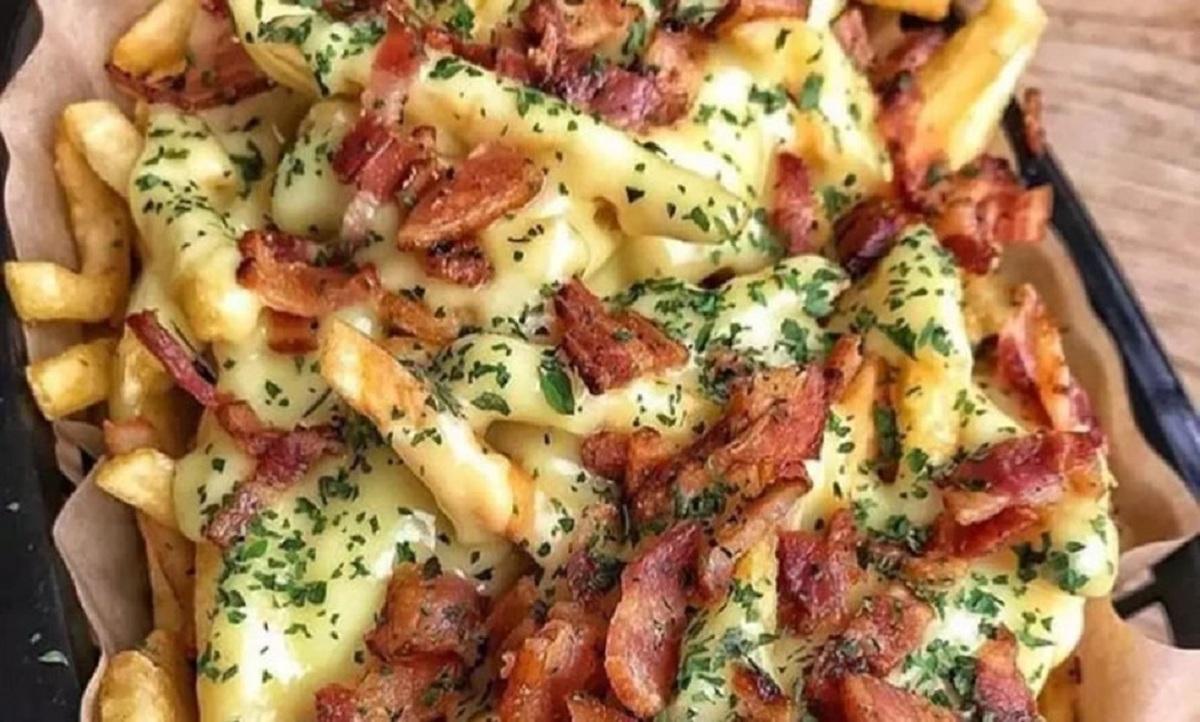 سیب‌زمینی با ژامبون و پنیر