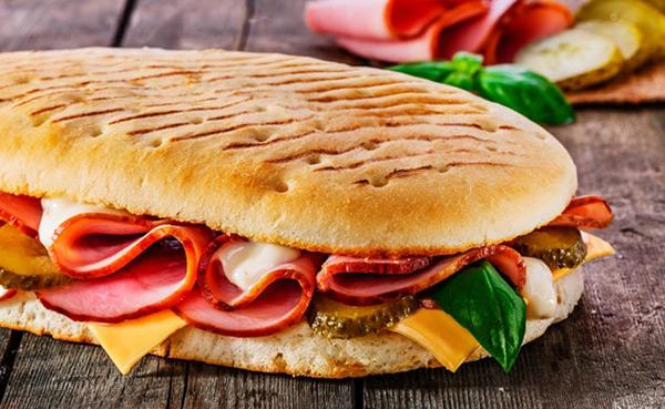 ساندویچ ژامبون تنوری