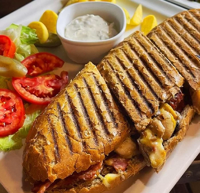 پنینی پیتزایی